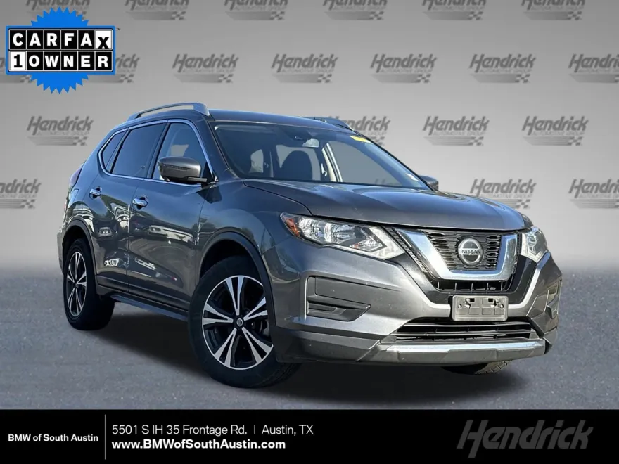 2019 Nissan Rogue SV photo 1