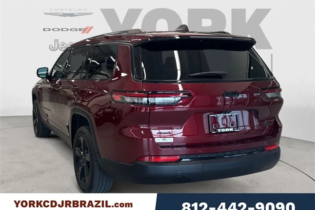 2024 Jeep Grand Cherokee Limited photo 1