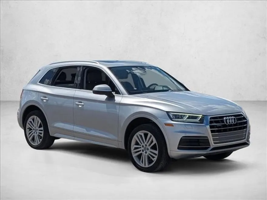 2018 Audi Q5 Premium Plus photo 1