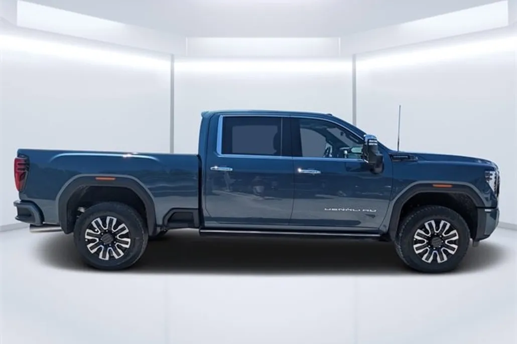 2025 Gmc Sierra 2500 HD Denali Ultimate photo 1
