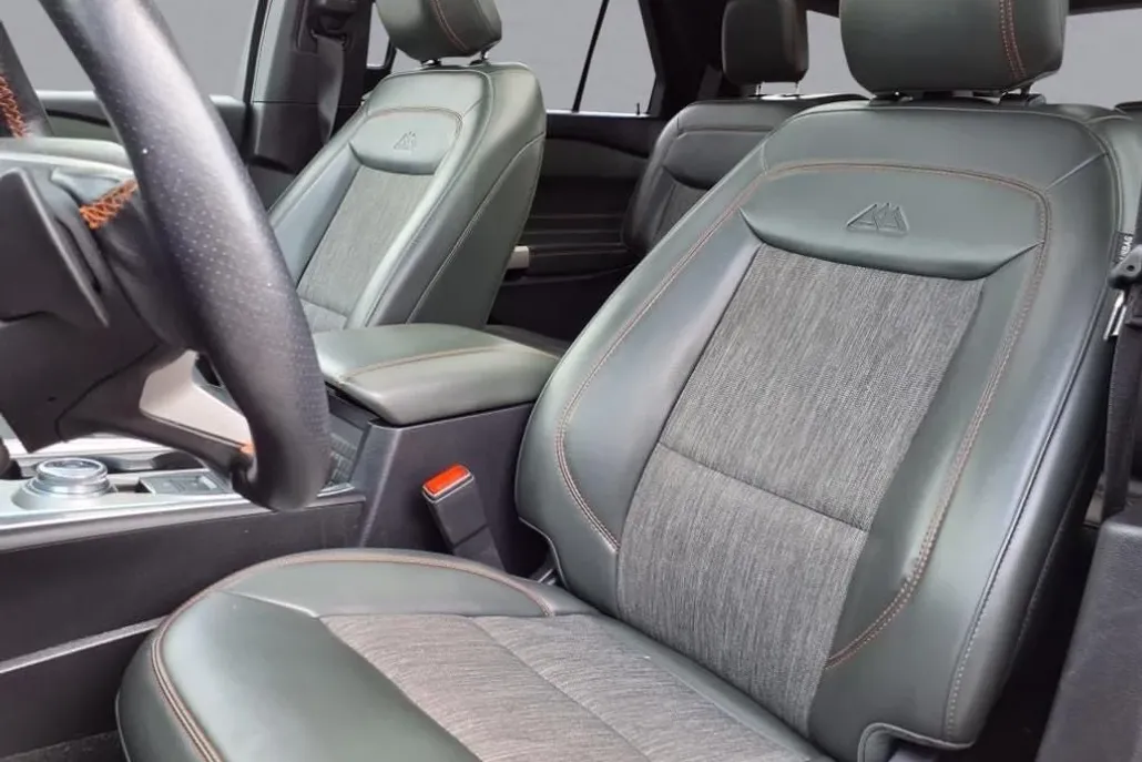 2023 Ford Explorer Timberline photo 1