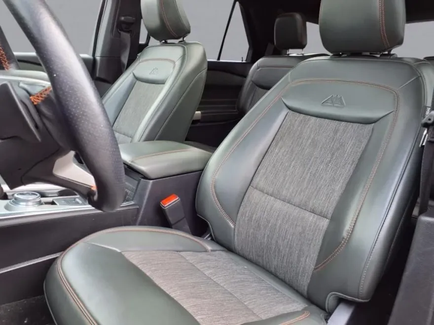 2023 Ford Explorer Timberline photo 1
