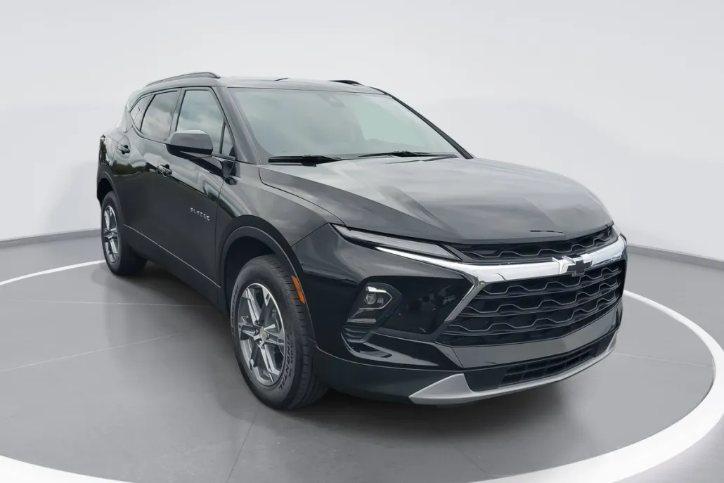 2024 Chevrolet Blazer photo 1