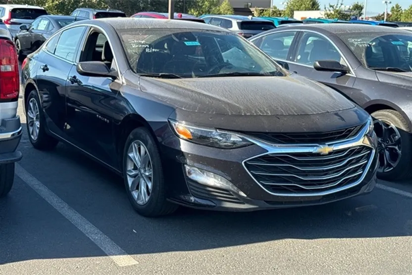 2023 Chevrolet Malibu 1LT photo 1