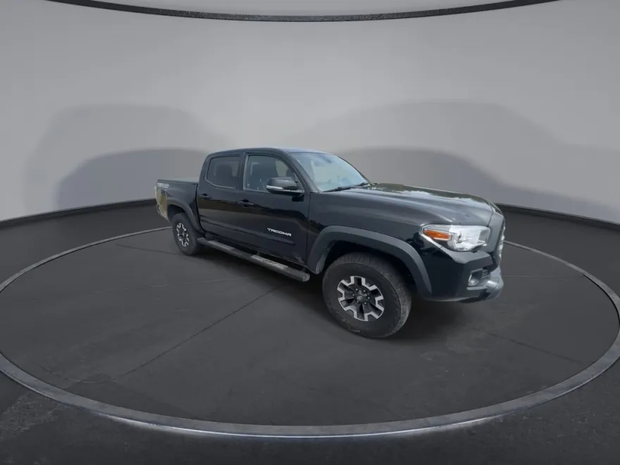 2022 Toyota Tacoma TRD 4x4 V6 photo 1