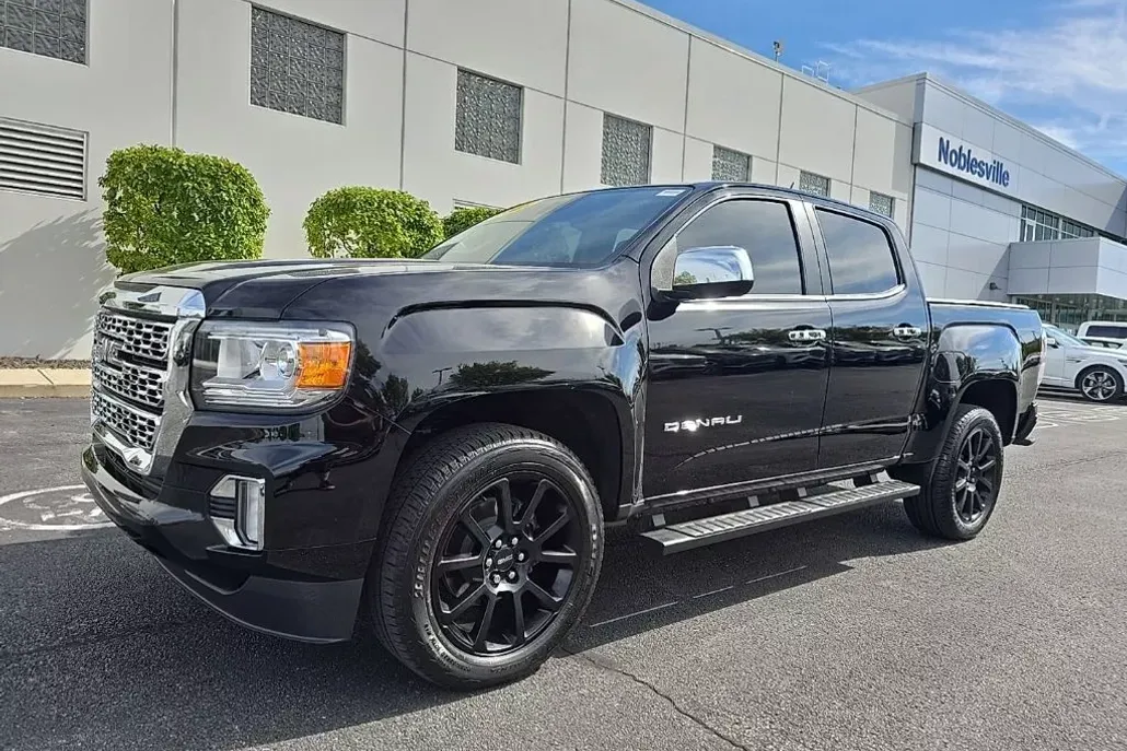 2022 Gmc Canyon Denali photo 1