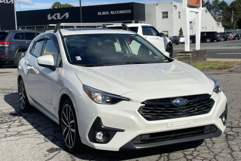 2024 Subaru Impreza Sport photo 1