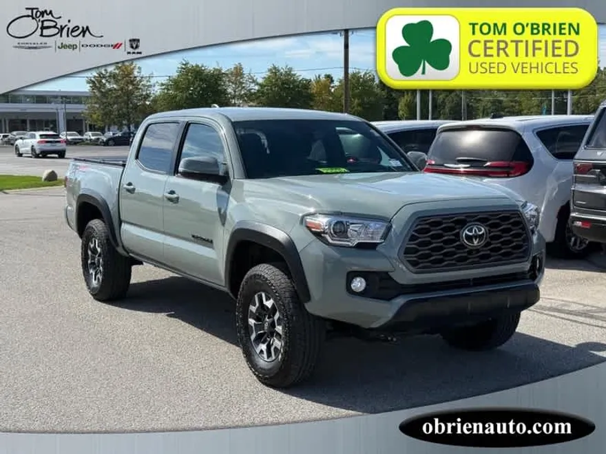 2023 Toyota Tacoma TRD photo 1