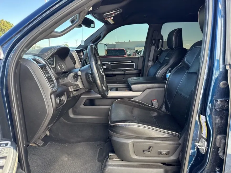 2022 Ram 2500 Laramie photo 1