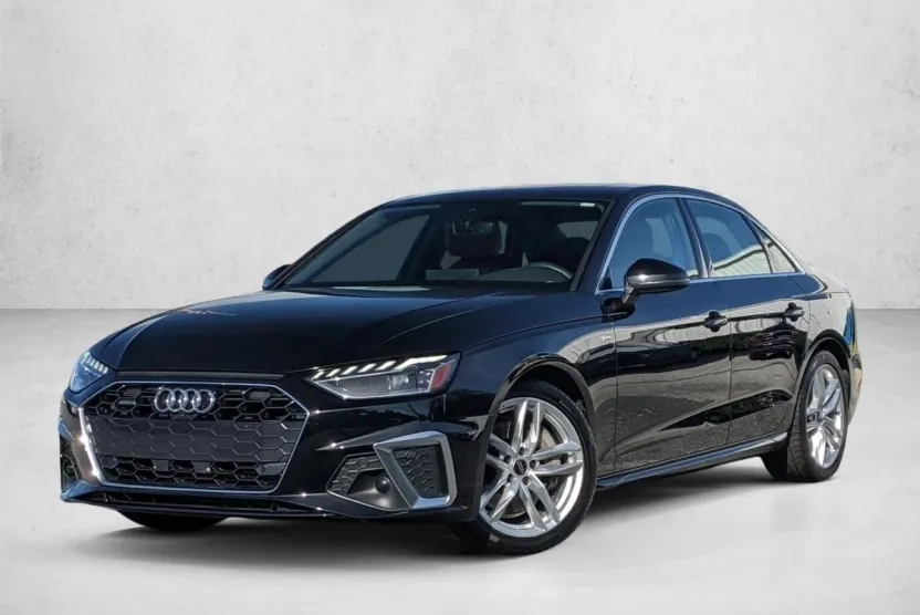 2023 Audi A4 S line Quattro Premium Plus photo 1