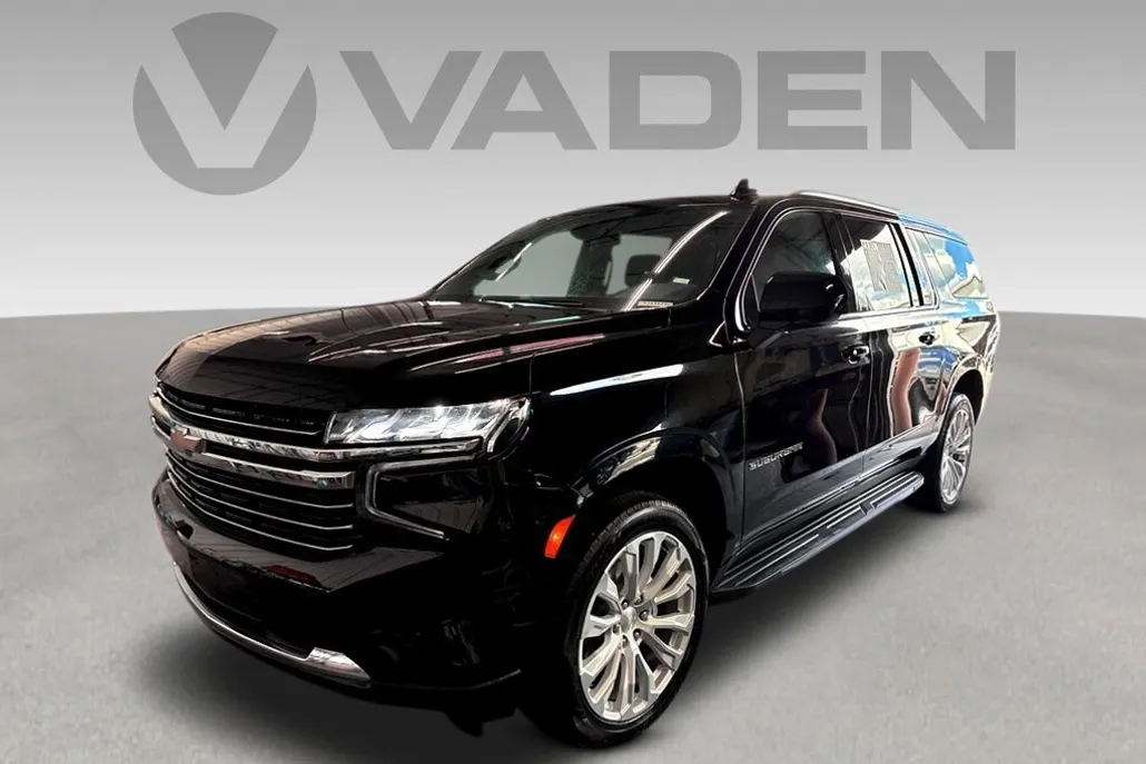 2024 Chevrolet Suburban LT photo 1