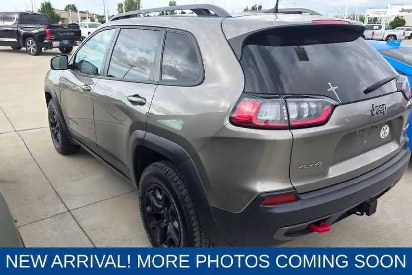 2021 Jeep Cherokee Trailhawk photo 1