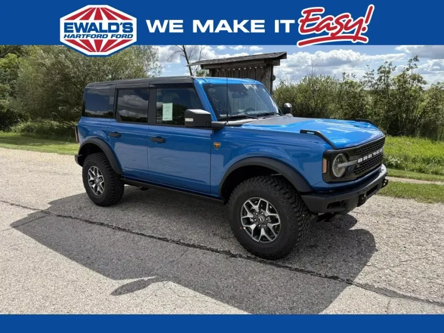 2025 Ford Bronco Badlands photo 1