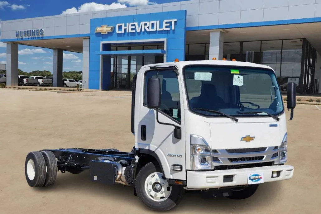 2024 Chevrolet Silverado 4500HD photo 1
