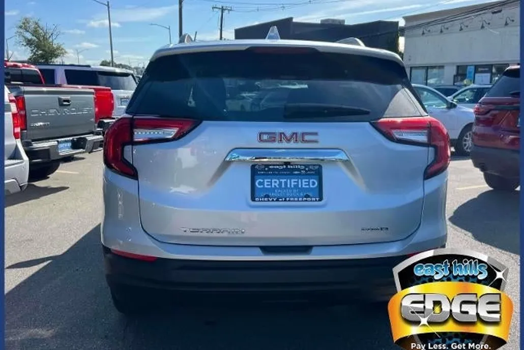 2022 Gmc Terrain SLE photo 1