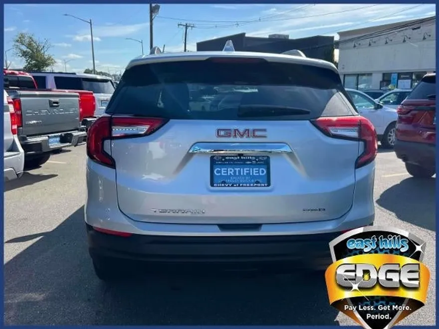2022 Gmc Terrain SLE photo 1
