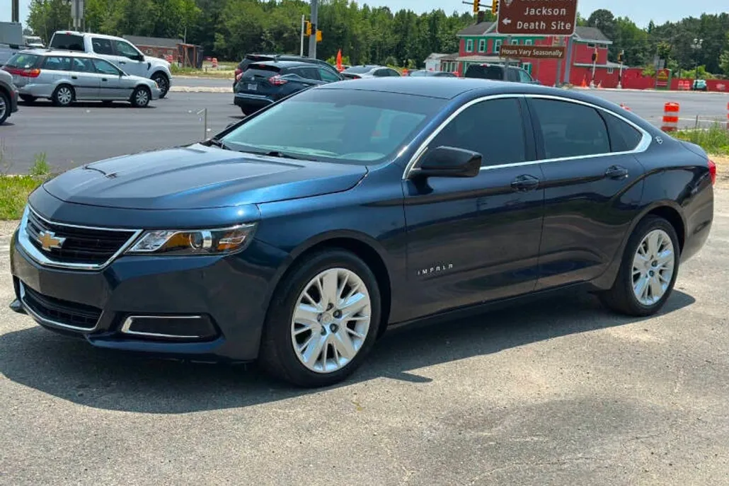 2017 Chevrolet Impala LS Fleet photo 1