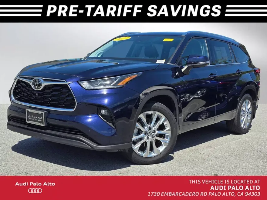 2022 Toyota Highlander Limited photo 1
