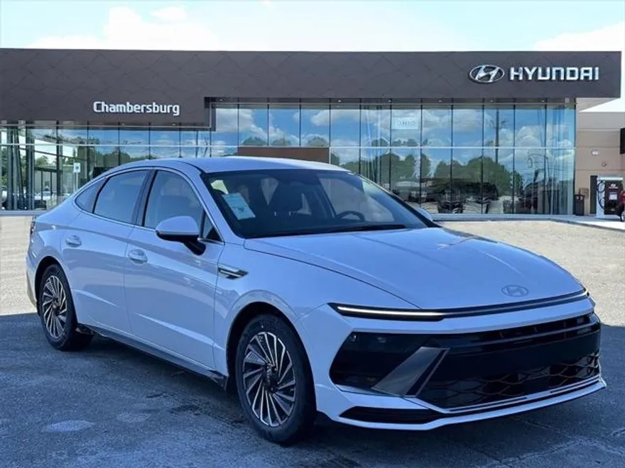 2025 Hyundai Sonata Hybrid SEL photo 1
