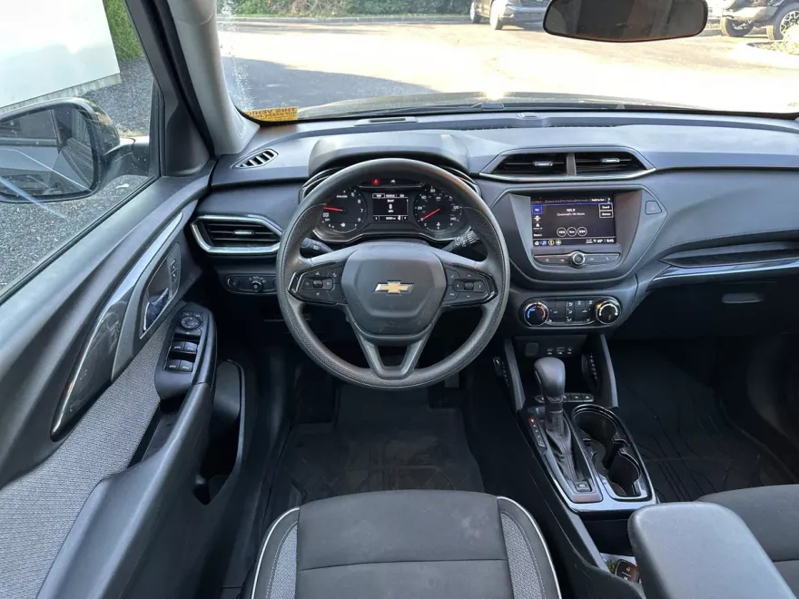 2022 Chevrolet Trailblazer LT photo 1