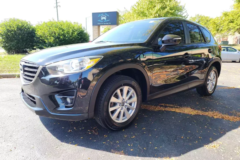 2016 Mazda CX-5 Touring photo 1