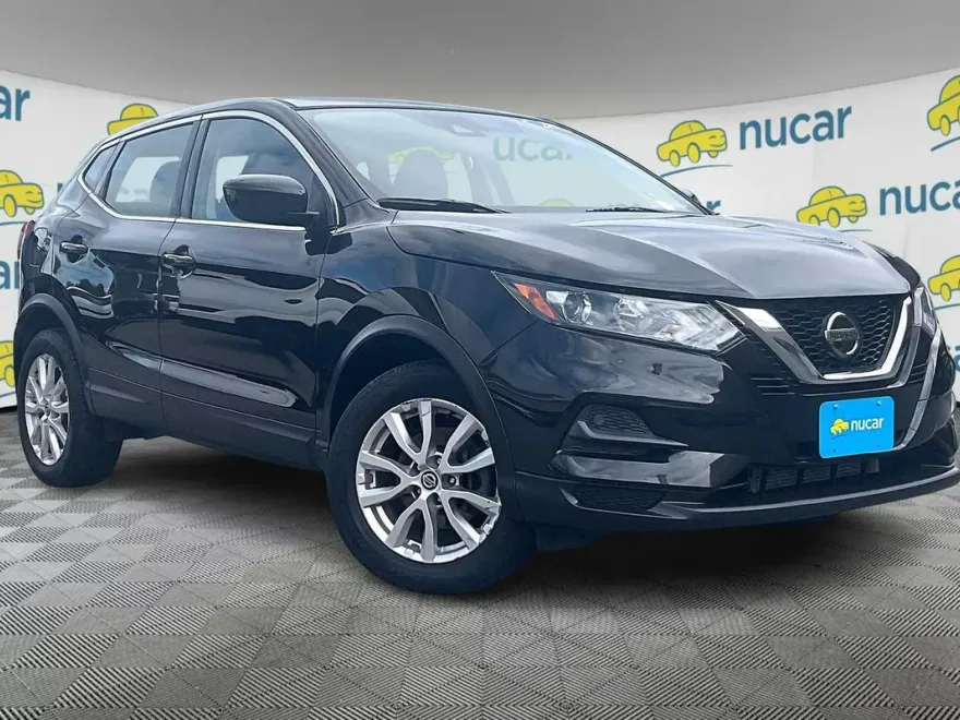 2020 Nissan Rogue Sport S photo 1