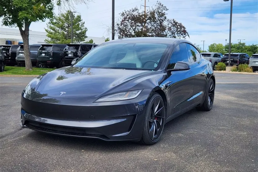 2024 Tesla Model 3 Performance photo 1