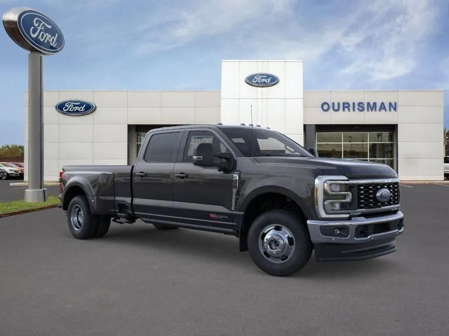 2026 Ford F-350 Lariat photo 1
