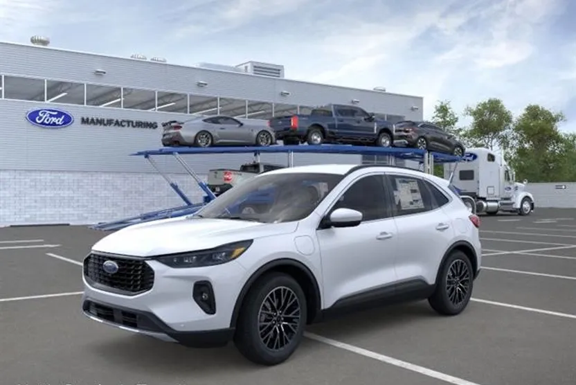 2025 Ford Escape Plug-In Hybrid photo 1