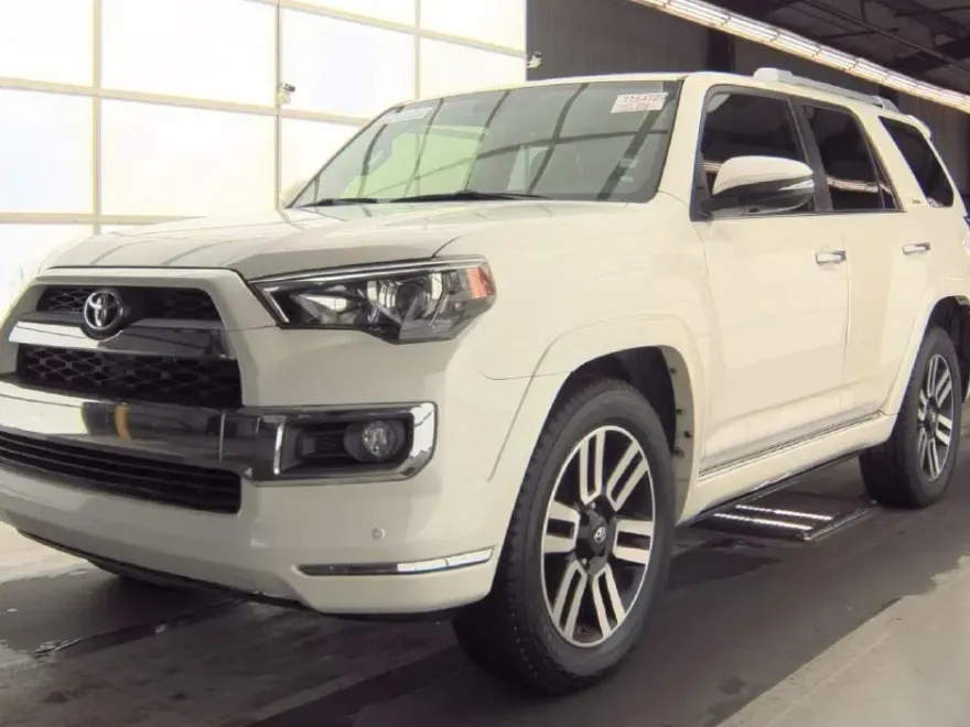2018 Toyota 4Runner Limited photo 1
