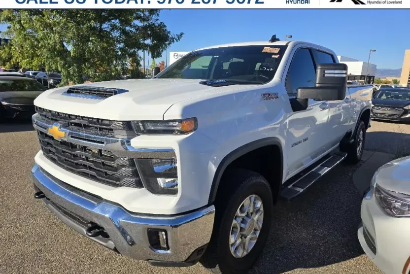 2024 Chevrolet Silverado 2500HD LT photo 1