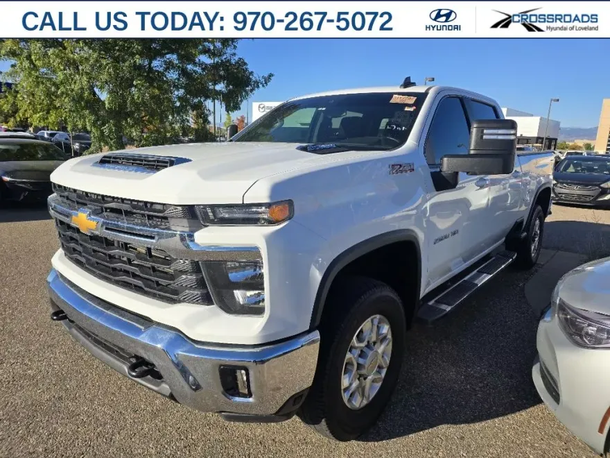 2024 Chevrolet Silverado 2500HD LT photo 1