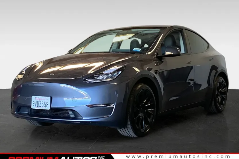 2023 Tesla Model Y Long Range photo 1