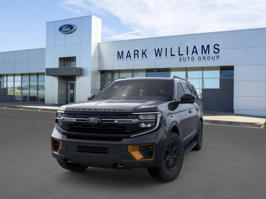 2025 Ford Expedition photo 1