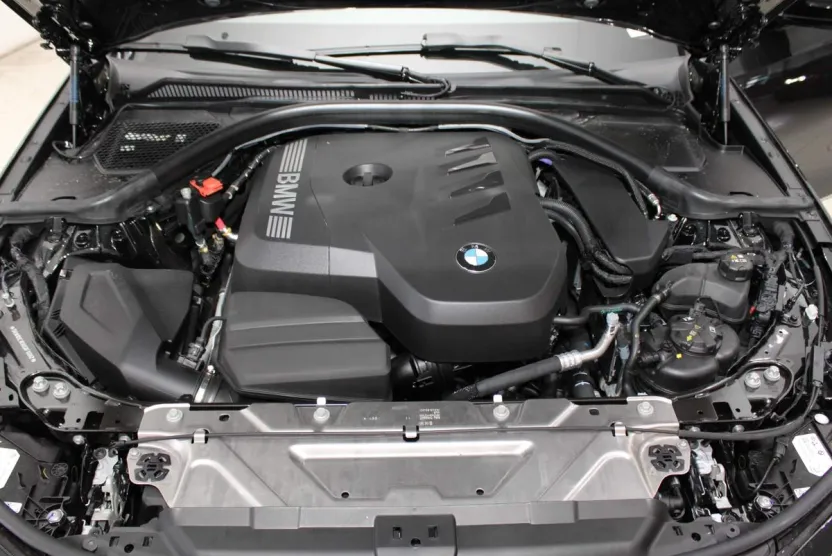 2025 Bmw 330i xDrive photo 1