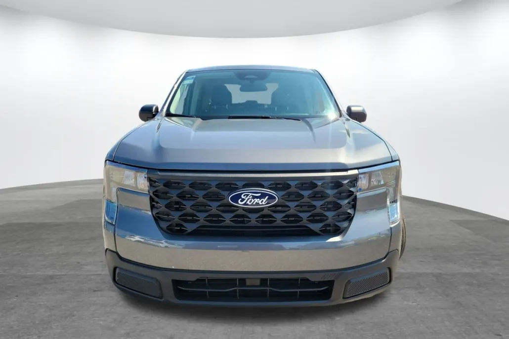 2025 Ford Maverick XL photo 1