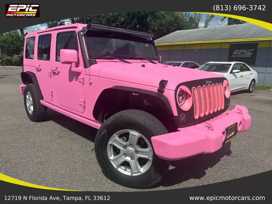 2015 Jeep Wrangler Unlimited Rubicon Sport photo 1