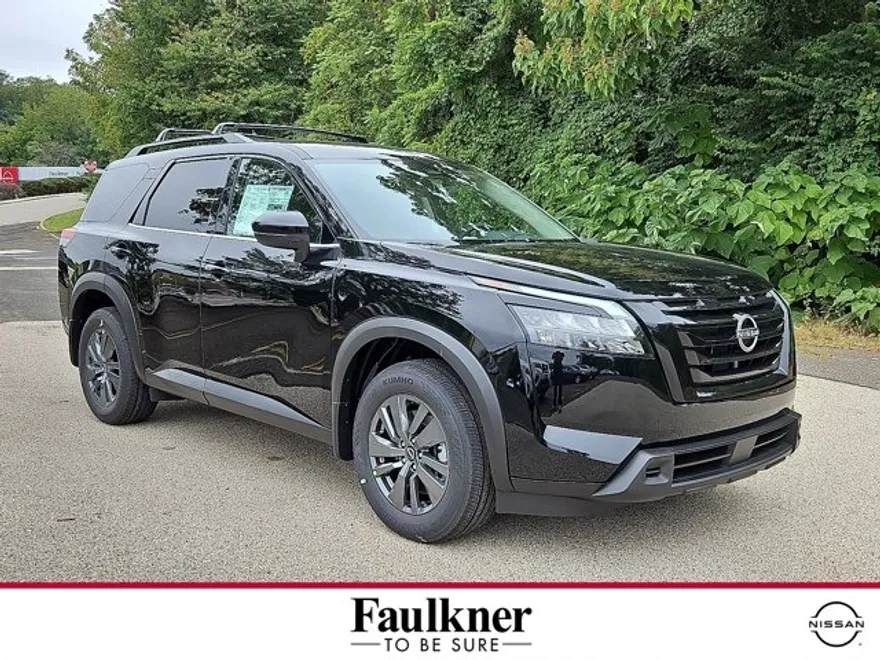 2025 Nissan Pathfinder SV photo 1