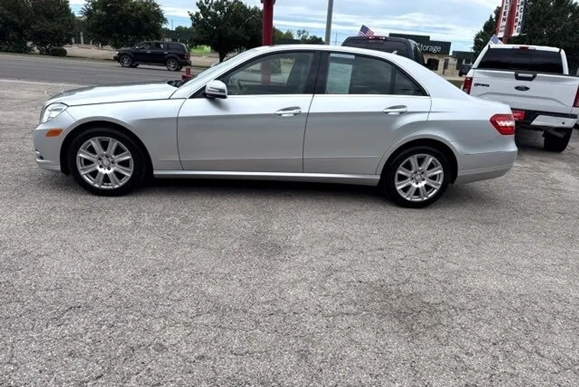 2012 Mercedes Benz E 350 photo 1