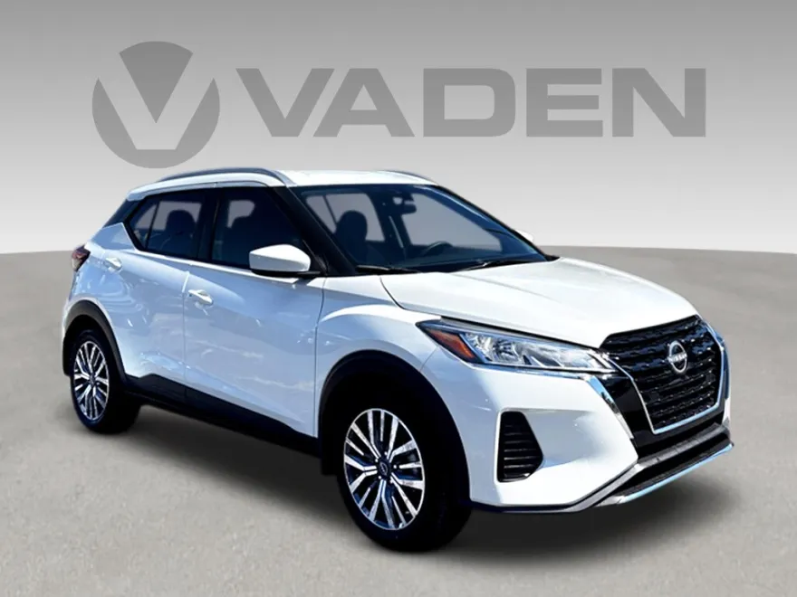 2024 Nissan Kicks SV photo 1