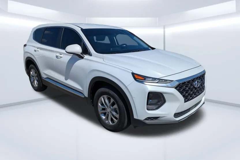 2019 Hyundai Santa Fe SE photo 1