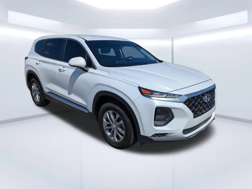 2019 Hyundai Santa Fe SE photo 1