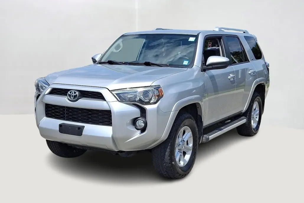 2018 Toyota 4Runner SR5 photo 1