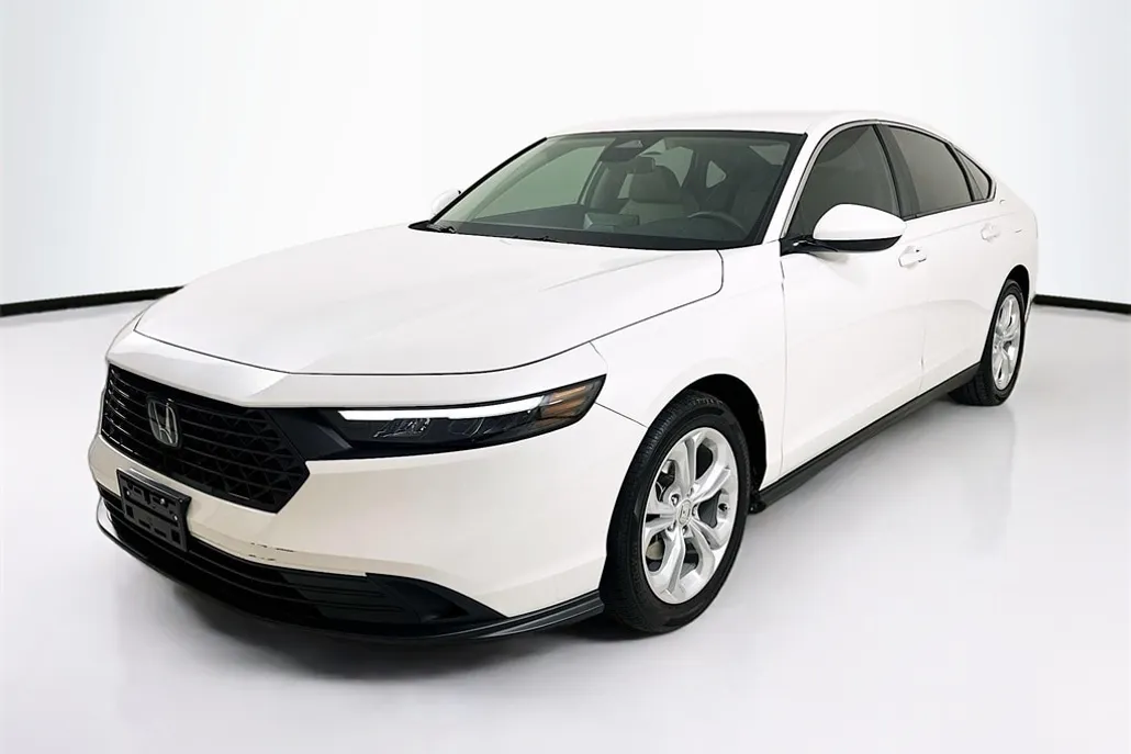 2024 Honda Accord LX photo 1
