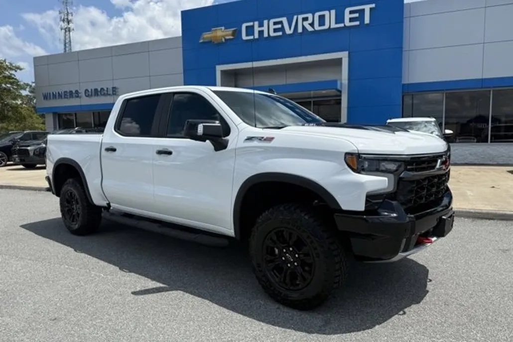 2025 Chevrolet Silverado ZR2 photo 1