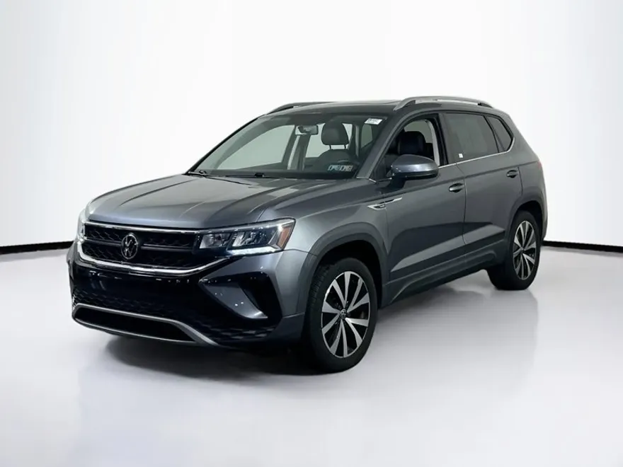 2022 Volkswagen Taos SE photo 1