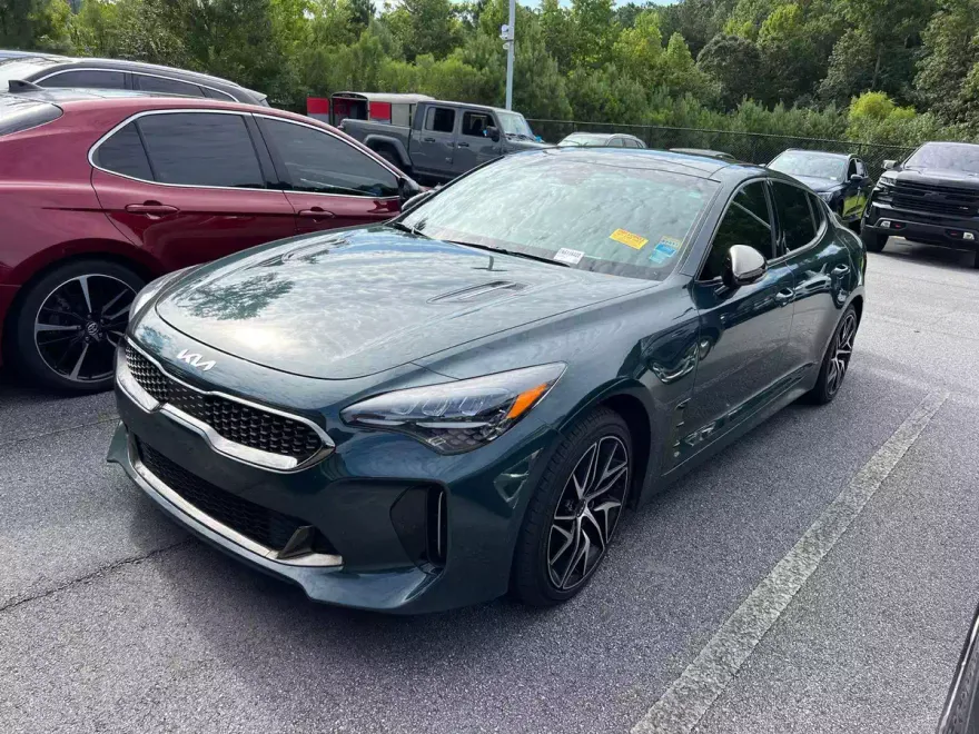 2022 Kia Stinger GT-Line photo 1