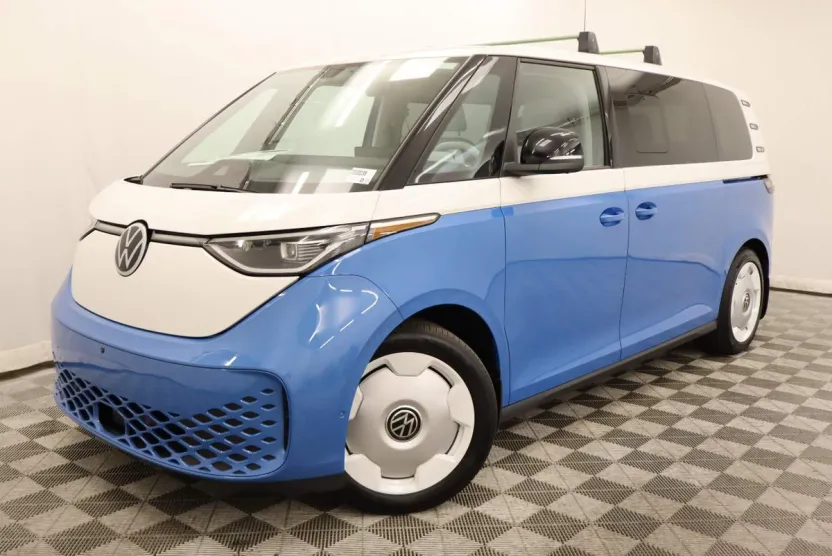 2025 Volkswagen ID. Buzz photo 1