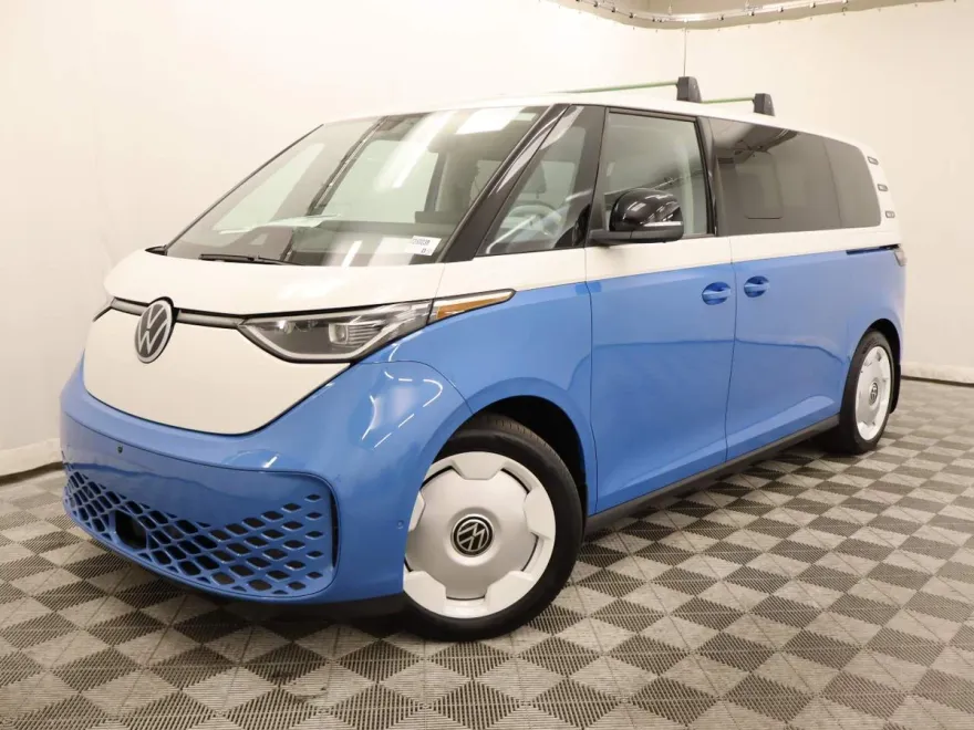 2025 Volkswagen ID. Buzz photo 1