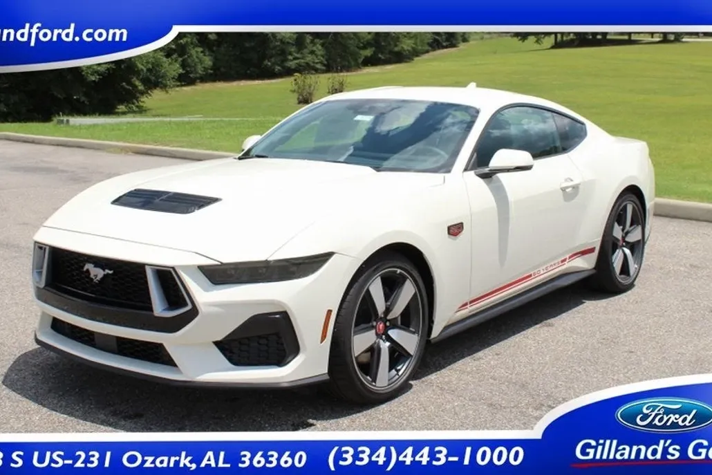 2025 Ford Mustang GT Premium photo 1